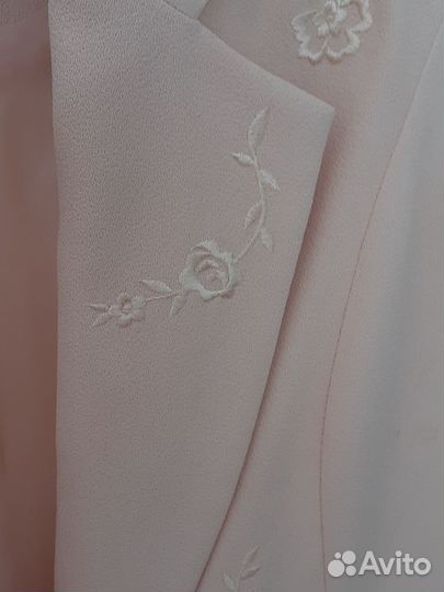 Костюм тройка(пиджак, брюки, жилет)