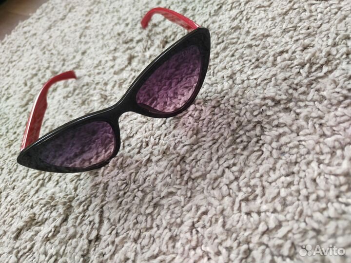 Солнцезащитные очки