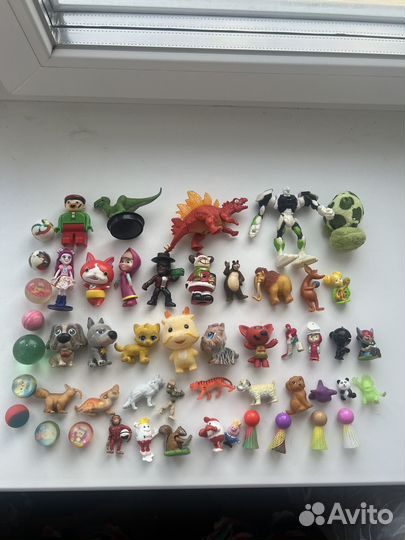 Мелкие игрушки из киндеров и другие пакетом