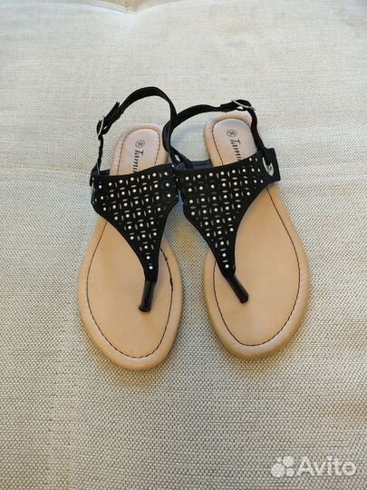 Сандалии кожаные новые