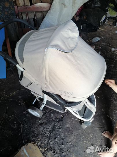 Прогулочная коляска