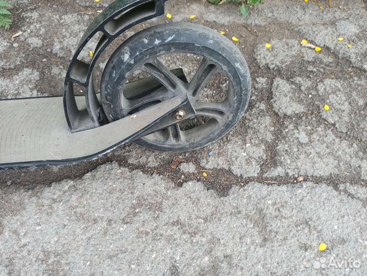 Самокат Globber с большими колесами