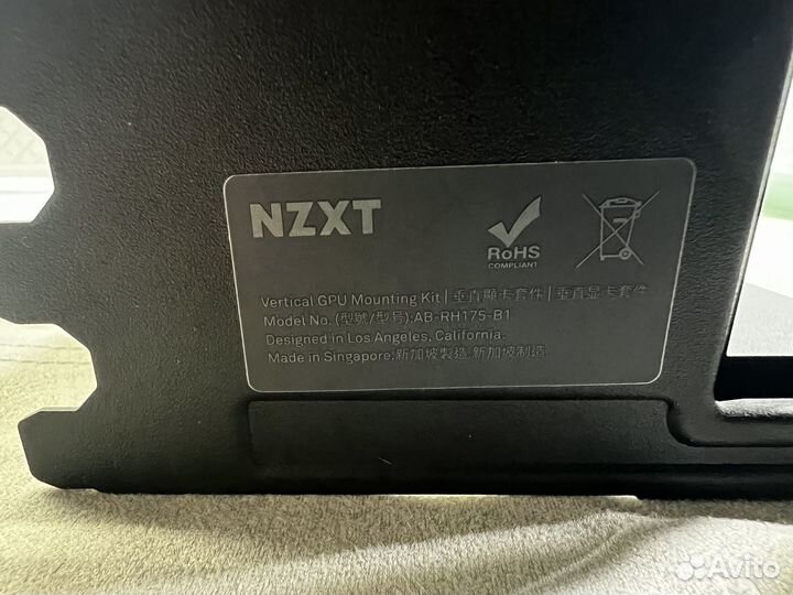 Райзер Nzxt Vertical GPU Mounting Kit 4.0