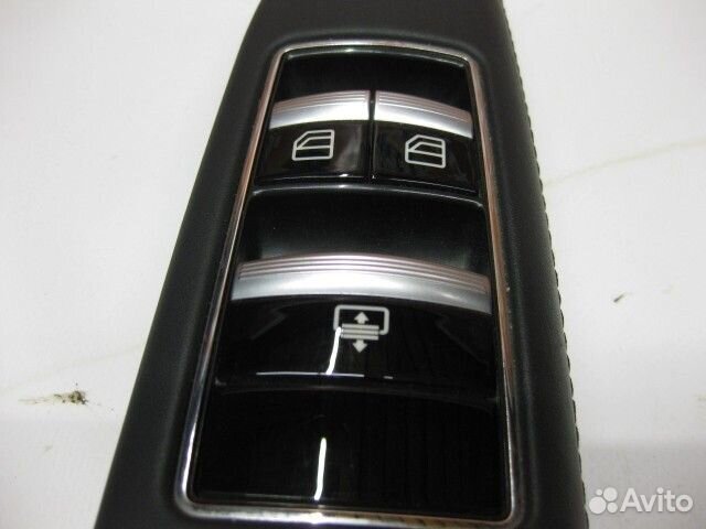 Блок управления стеклоподъемником задний левый