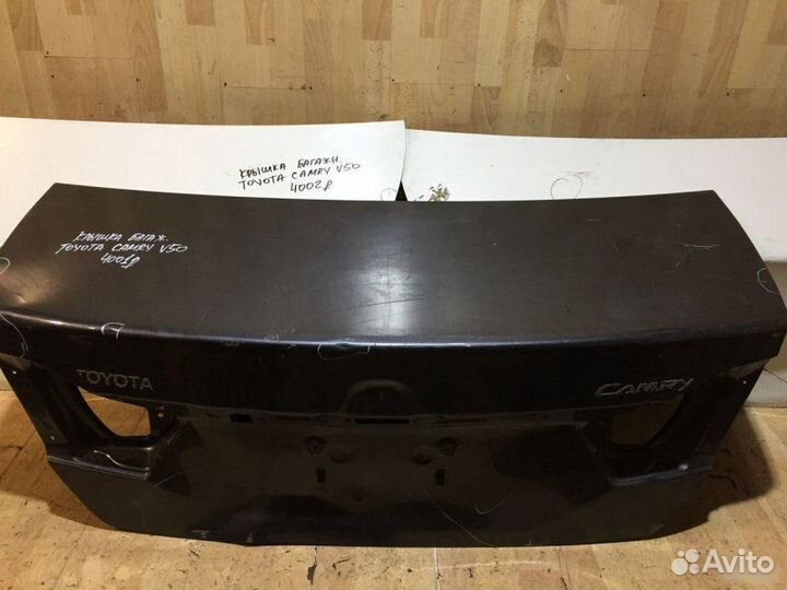 Крышка багажника Toyota