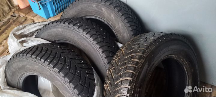 Toyo Observe Ice-Freezer SUV 215/70 R16 100