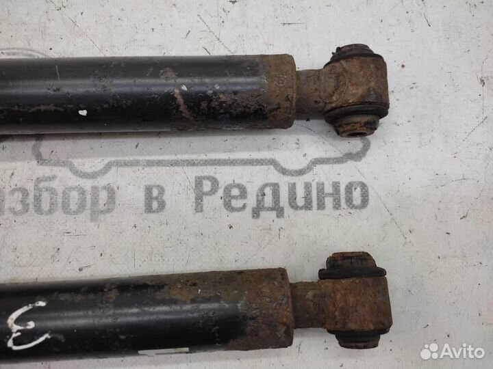 Стойки задние w204 C-class 651.911 2010