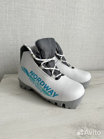 Лыжные ботинки,р.31