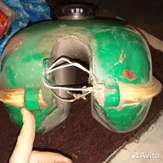 Двигатель К750. Продам бензобак на мотоцикл урал