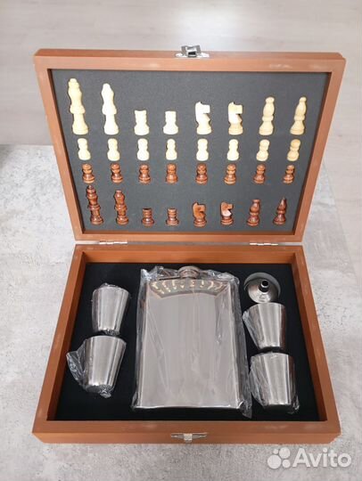 Подарочный набор фляжка с рюмками