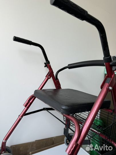 Ходунки для взрослых и инвалидов