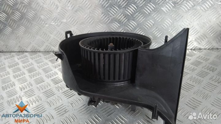 Моторчик печки Opel Vectra C 2004 985852T