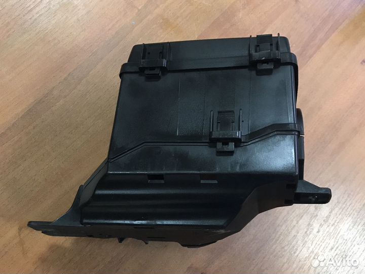 9452547 Vоlvo хc90 Кoрпус блока предoхpанителей в