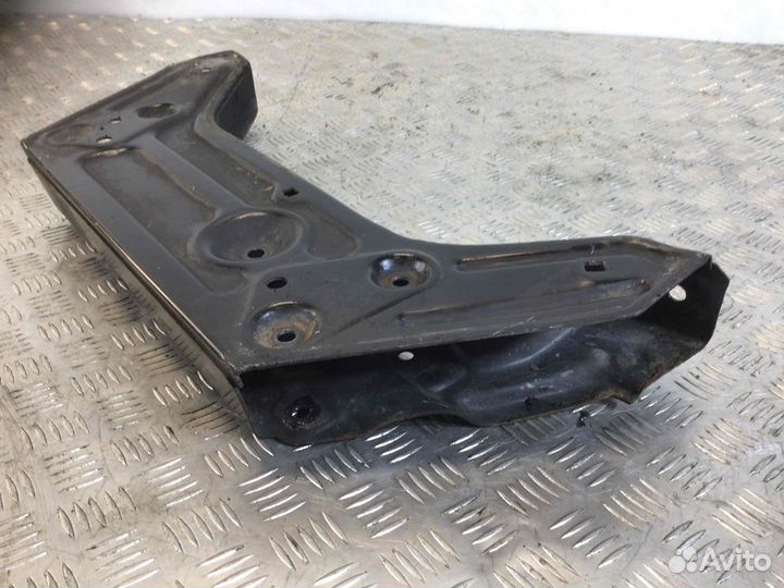 Балка подвески передняя (подрамник) seat Ibiza 6Q0