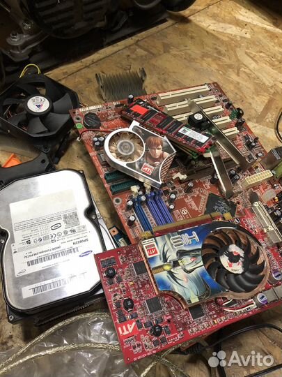 Материнская плата