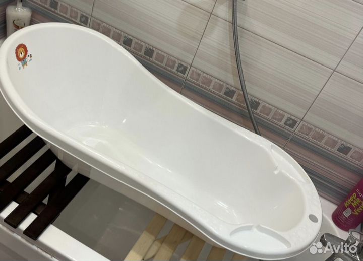 Ванночка для купания новорожденного