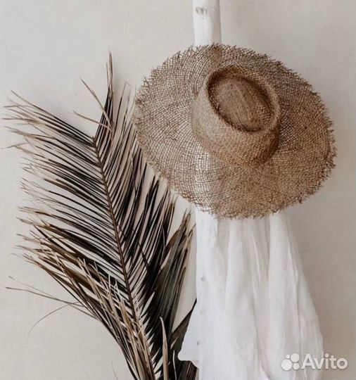 Шляпы, козырьки и сумки