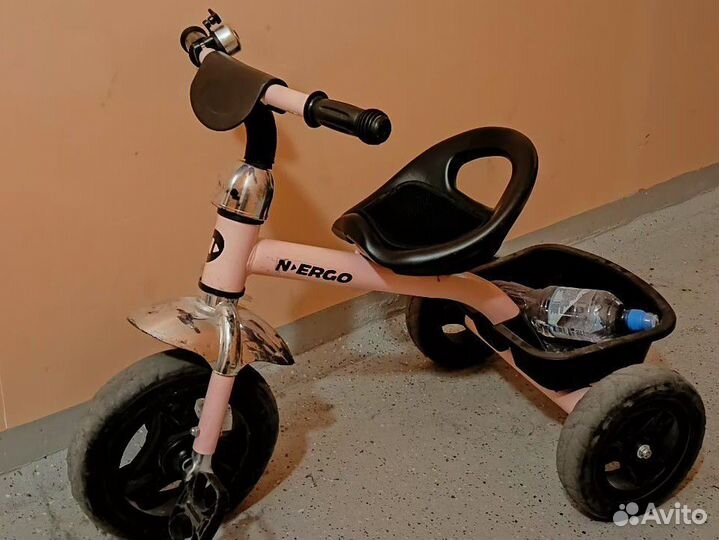 Трехколесный велосипед