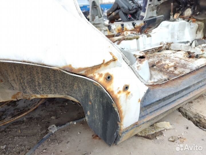 Крыло заднее правое Volkswagen Passat b3 b3