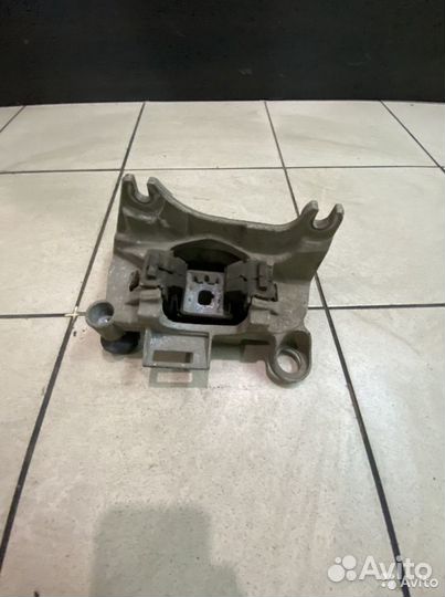 Подушка двигателя левая Renault Megan 3