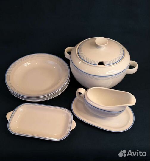 Часть столового сервиза Германия