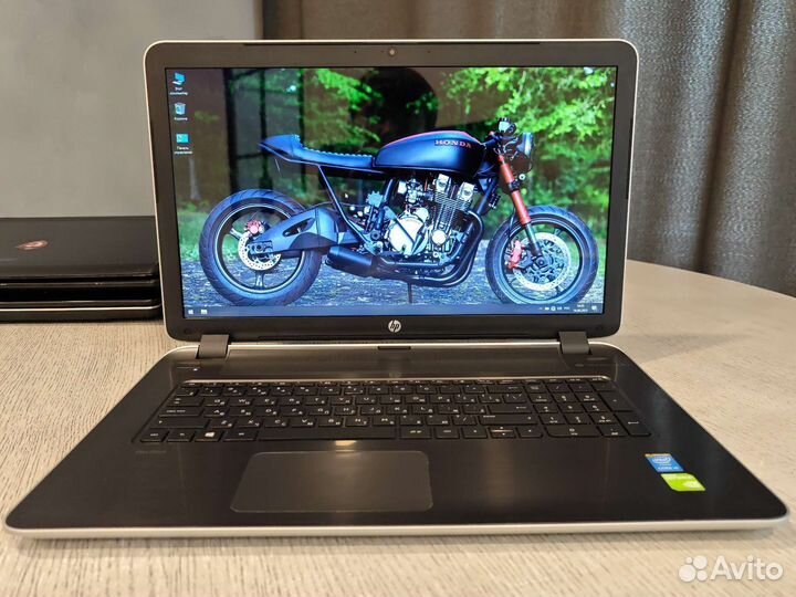 HP 17.3