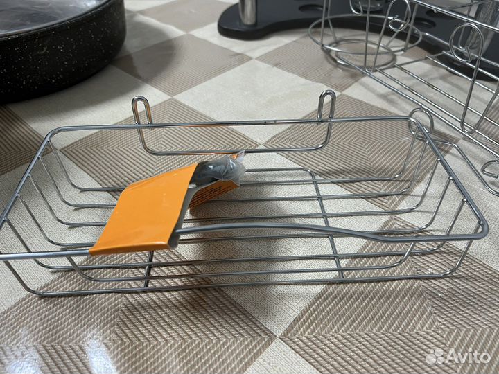 Полка настенная для ванной