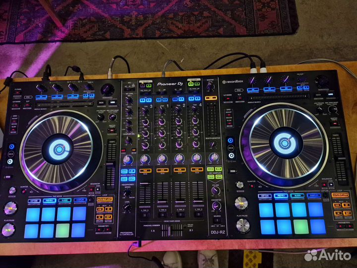 Pioneer RZ DJ контролер