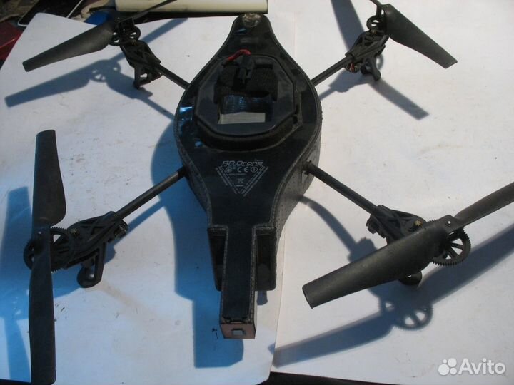 Квадрокоптер Parrot Ar.Drone 1