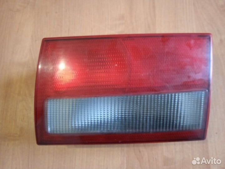 Фонарь крышки багажника задний правый Газ Волга