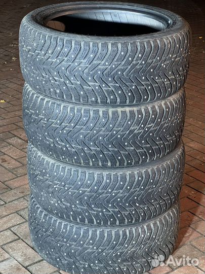 Nokian Tyres Hakkapeliitta 8 SUV 245/45 R19 102T