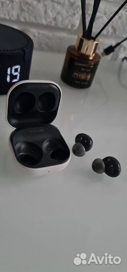 Samsung galaxy buds 2