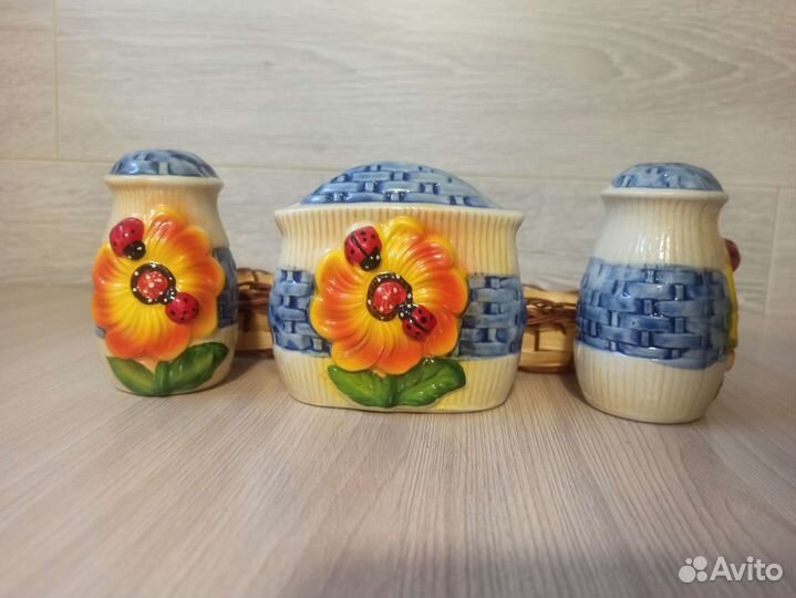 Набор соль перец +салфетница