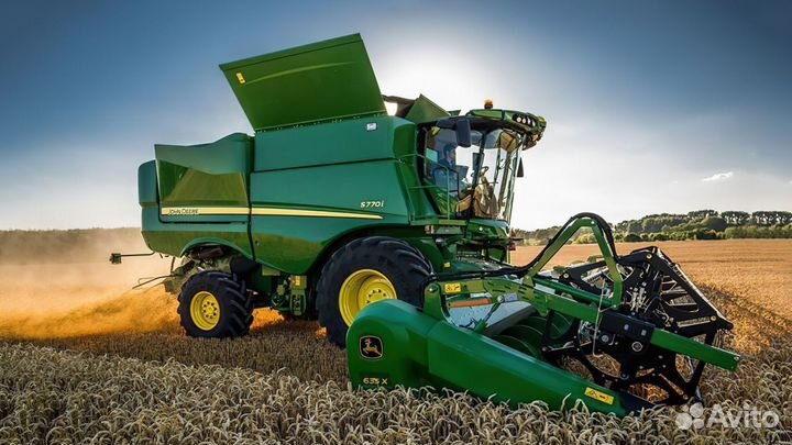 Шнек № AH162153 комбайна John Deere