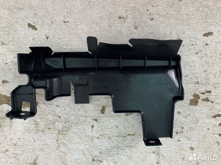 Воздуховод радиатора правый Land Rover Range Rover