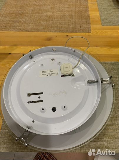 Люстра потолочная и светильники