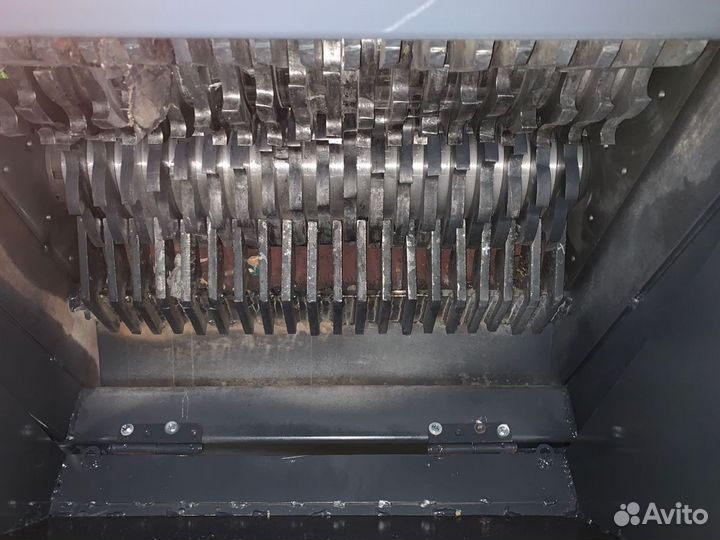 Шредер для пластика, стекла, резины, дерева