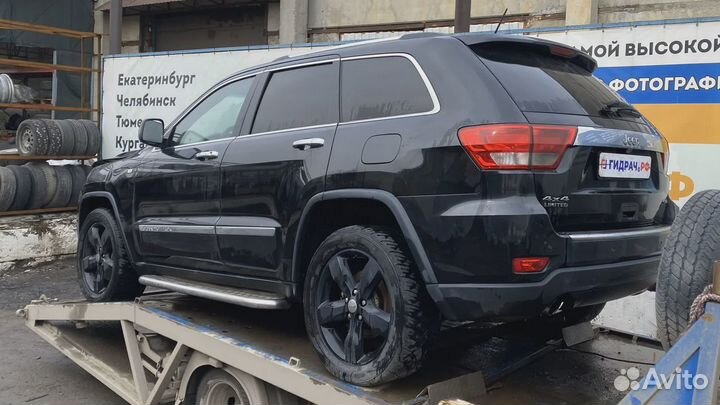 Блок управления стеклоподъемниками Jeep Grand Cherokee (WK2) 68030826AC