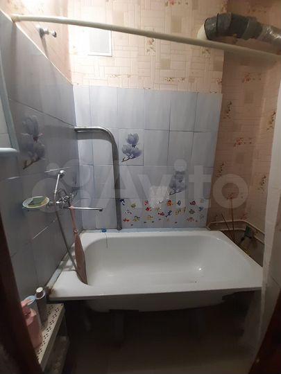 3-к. квартира, 70 м², 1/3 эт.