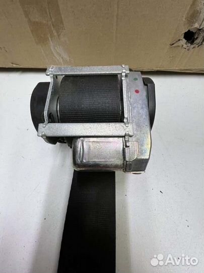 Ремень безопасности передний левый Skoda Yeti 1.2