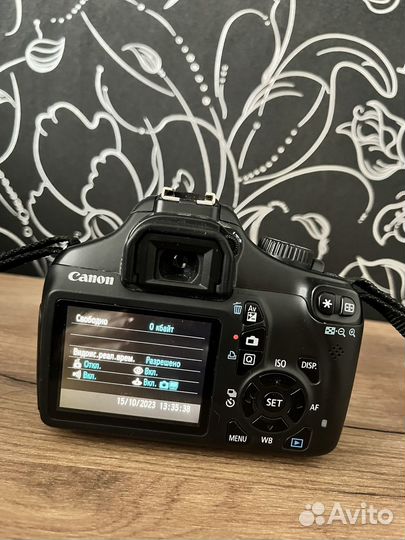 Зеркальный фотоаппарат canon eos 1100d