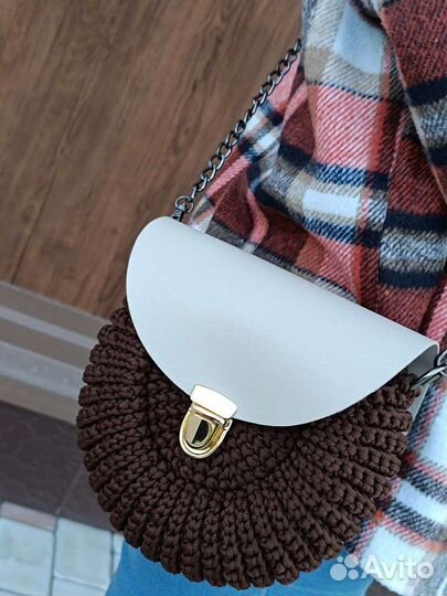 Мягкие игрушки, сумки, тапочки ручной работы