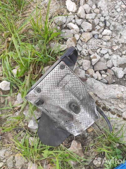 Кронштейн Volkswagen Passat B5 2.0