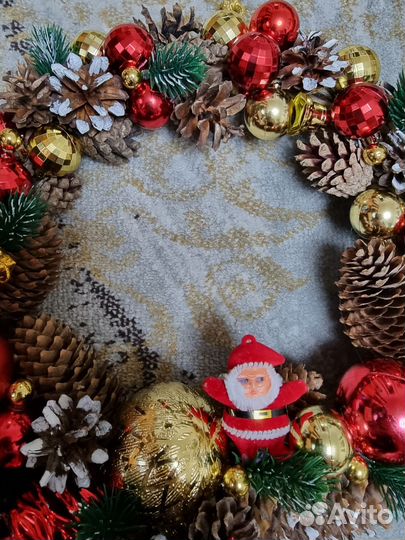Новогодний венок ручной работы