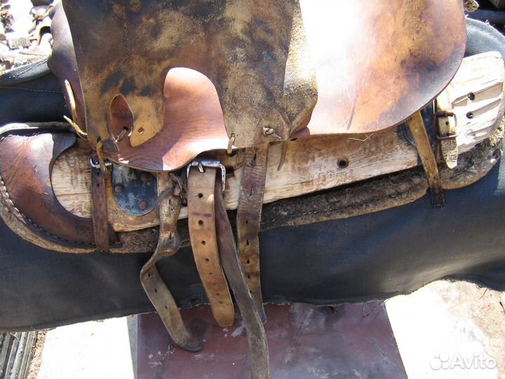 Седло для лошади