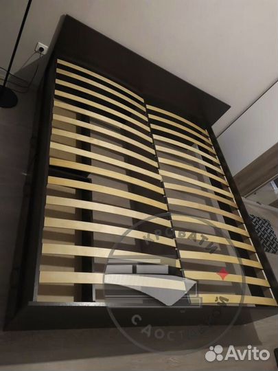 Кровать двухспальная