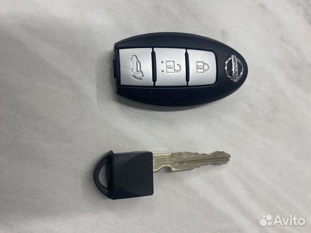 Оригинальный ключ Nissan Marano 2011г объявление продам