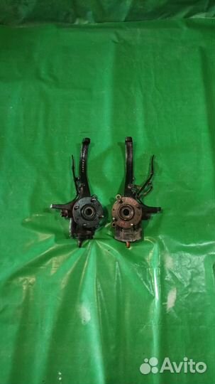 Цапфа перед левая правая Hyundai Sonata 2005