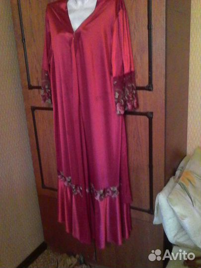 Пеньюар женский вишневого цвета