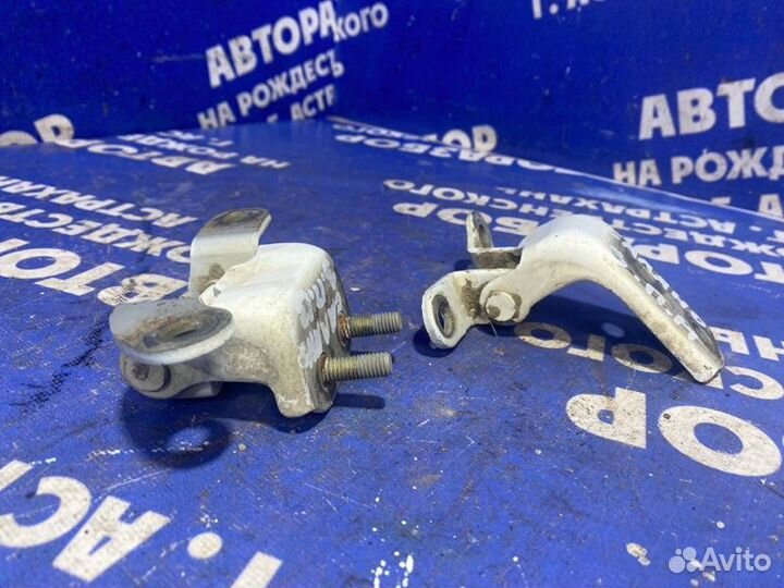 Петля двери Lifan Solano седан LF481Q3 2012